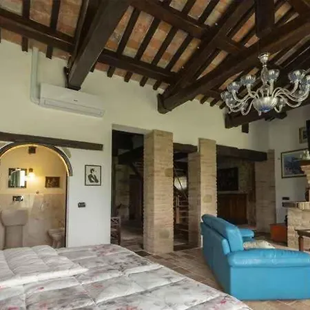 Wonderful Manor With Enriched Background Scenery