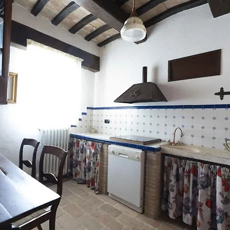 Villa Wonderful Manor With Enriched Background Scenery San Ginesio